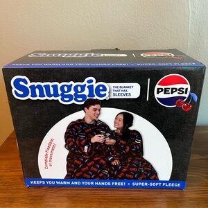 Pepsi Fleece Blanket with Sleeves - Black and Red